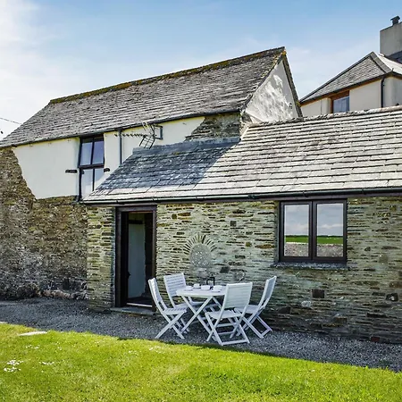 Holiday home Carriage House *
